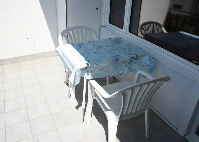 Microappartment With Bath And Cozy Balcony Apartamento