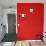 شقة Microappartment With Bath And Cozy Balcony *